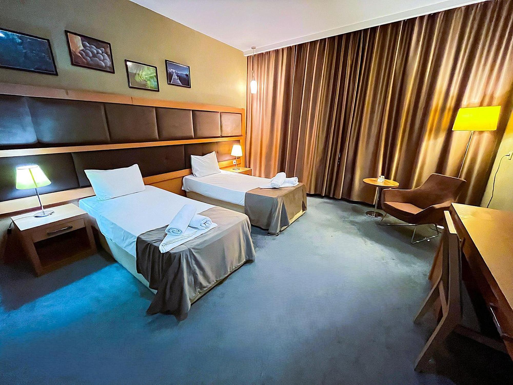 Gm City Hotel Bakú Habitación foto