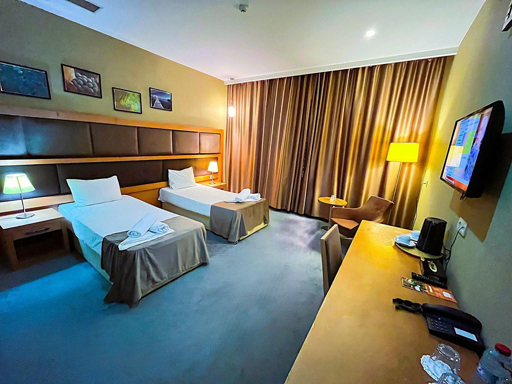Gm City Hotel Bakú Habitación foto